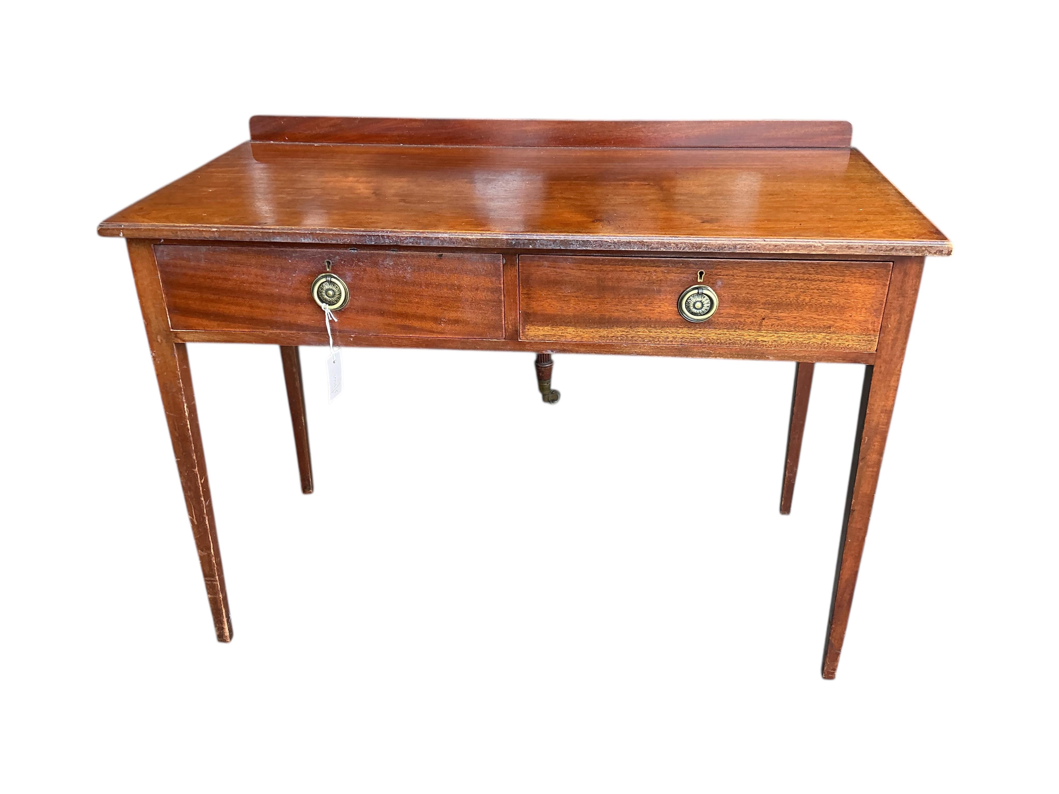 An Edwardian mahogany side table, width 106cm, depth 50cm, height 78cm